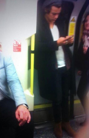 Harry Styles on the subway Harry Styles on the subway